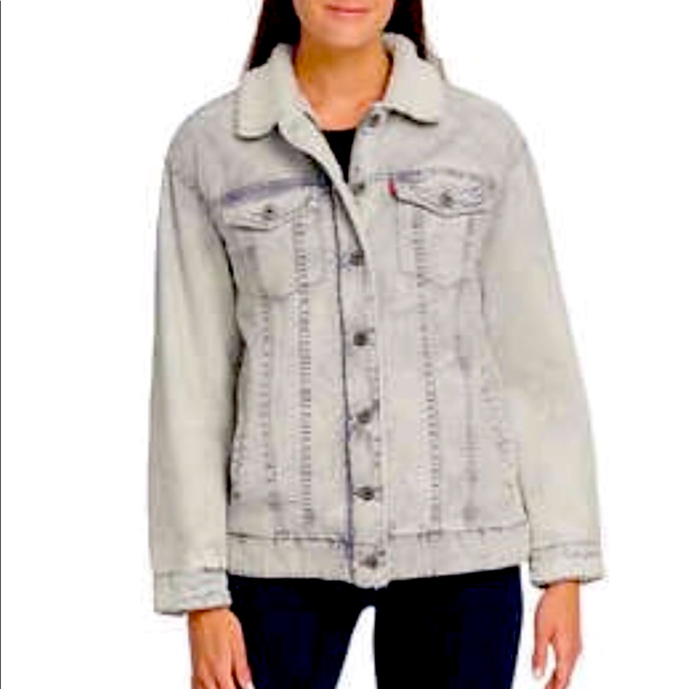 LEVIS Ladies’ stretch trucker jacket